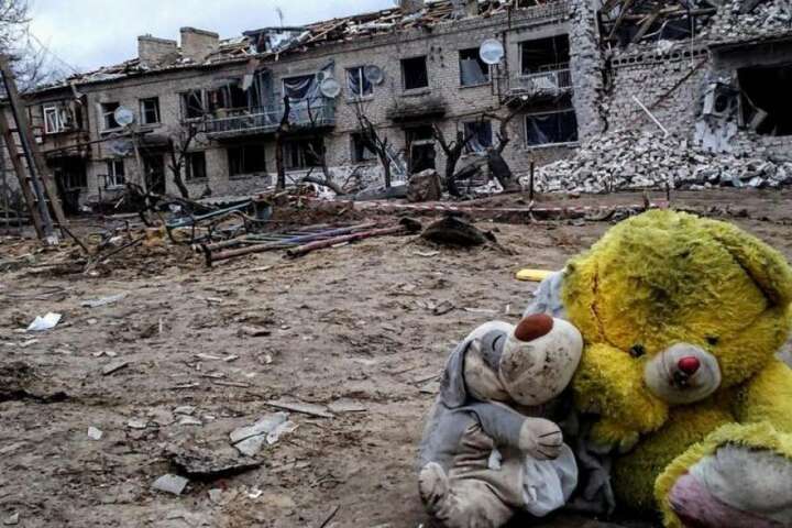 4 ������ 2025.