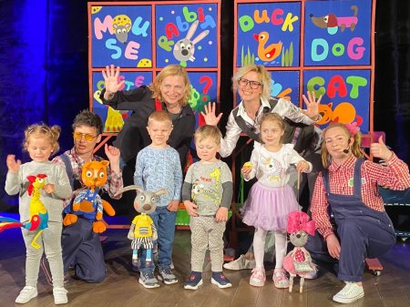 Закарпатські лялькарі виступили для українських дітей на фестивалі "MASKARADA 2022" у Польщі Закарпатські лялькарі виступили для українських дітей на фестивалі "MASKARADA 2022" у Польщі